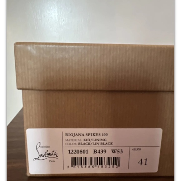 Christian Louboutin Riojana Spikes 100 Leather Sandal Women's - Picture 3 of 7